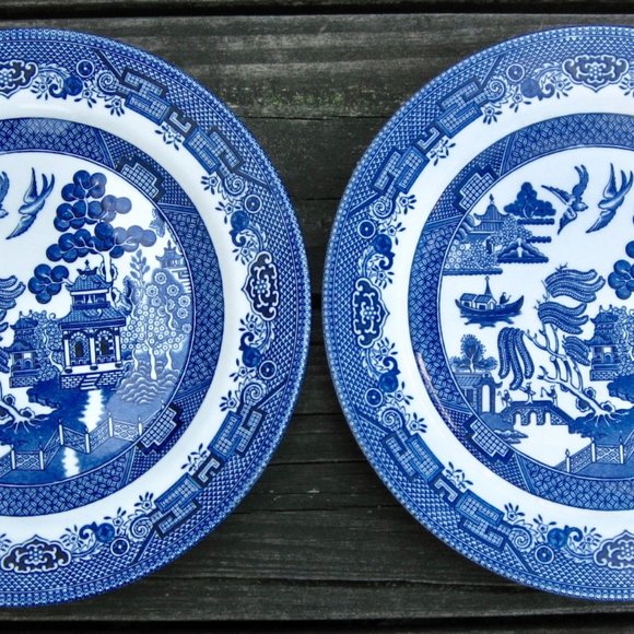2 Churchill Blue Willow Dinner Plates 10.25" Bird Pagoda Pattern Made in England - Picture 2 of 5